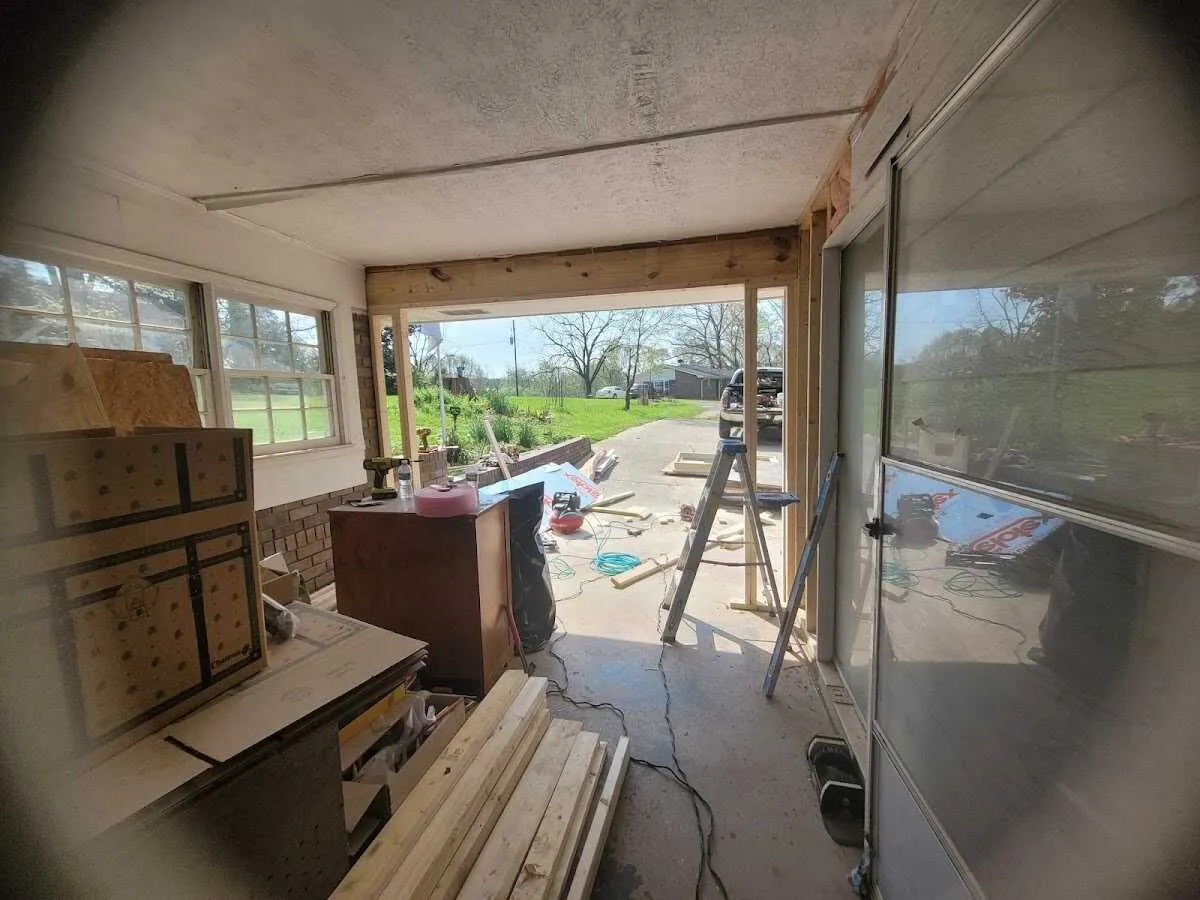 Air movers and dehumidifier for Drying & Dehumidification in Walla Walla